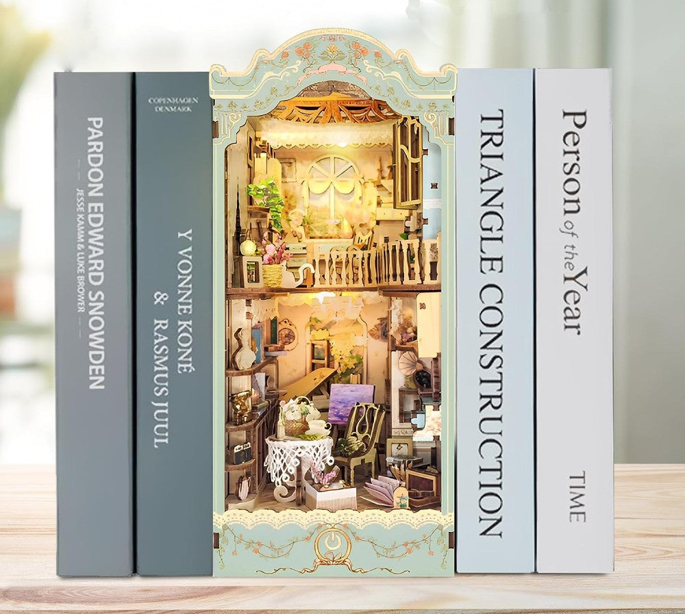 DIY Book Nook - Fairy Cottage